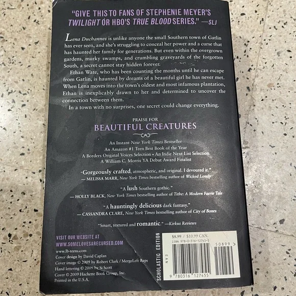 Beautiful Creatures Book - Picture 2 of 6